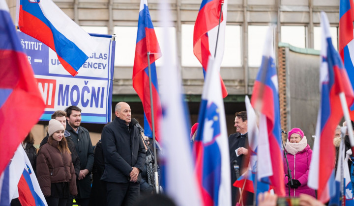 Protestni shod (foto: Boštjan Podlogar / STA)