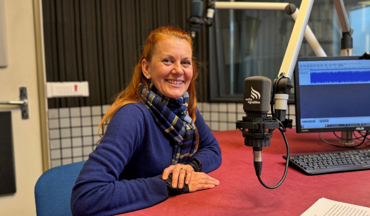 Katarina Venturini v studiu Radia Ognjišče (foto: Rok Mihevc)