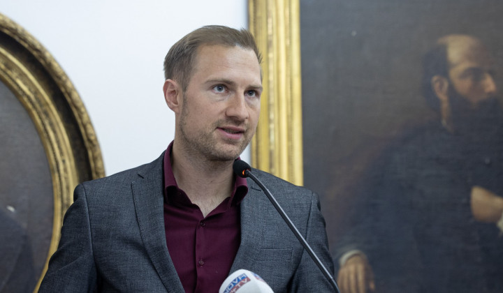 Novinar Luka Svetina Novinar Luka Svetina (foto: STA)