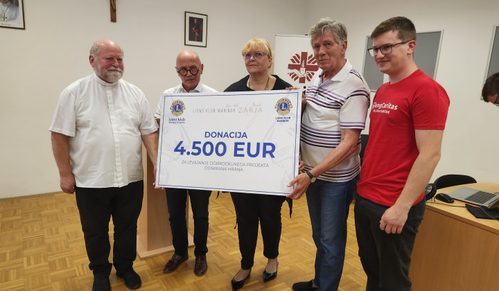 Zbrani na novinarski konference Nadškofijske Karitas Maribor Zbrani na novinarski konference Nadškofijske Karitas Maribor (foto: Nadškofijska karitas Maribor)