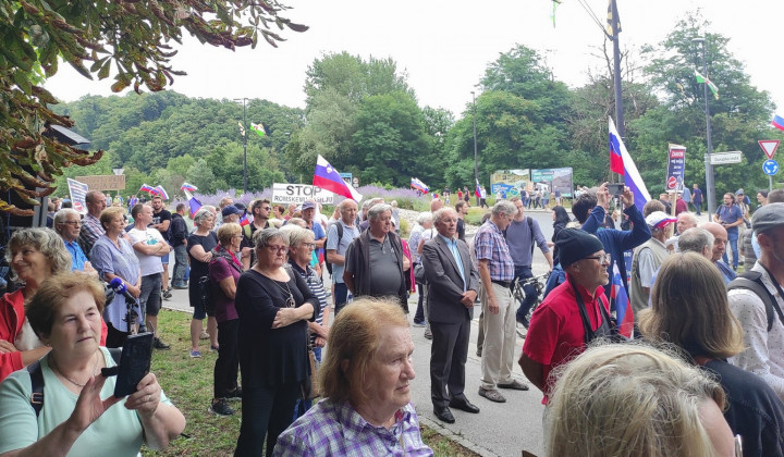 Protestni pohod na Ježici Protestni pohod na Ježici (foto: Robert Božič)