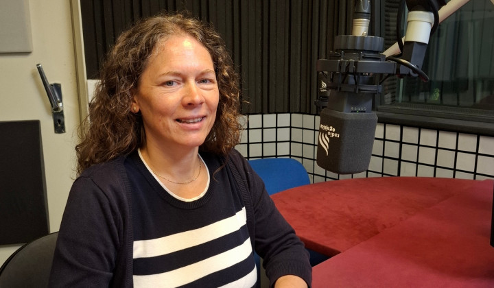 Mira Milavec v studiu (foto: Marjana Debevec)