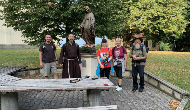 Začetek enomesečnega romanja v Kančevcih Začetek enomesečnega romanja v Kančevcih (foto: FB Romanje Goričko - Piran)
