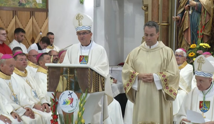 Škof Maksimilijan Matjaž Škof Maksimilijan Matjaž (foto: Zajem zaslona: Provideo Vinko Lukač s.p.)