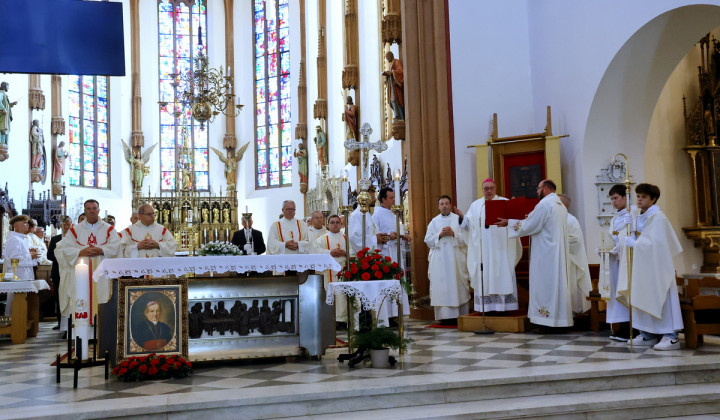 Začetek praznovanja 800-letnice Nadškofije Maribor (foto: Jože Potrpin)