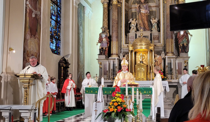 Škof Andrej Saje ob godu sv. Frančiška v Kamniku Škof Andrej Saje ob godu sv. Frančiška v Kamniku (foto: Tanja Dominko)