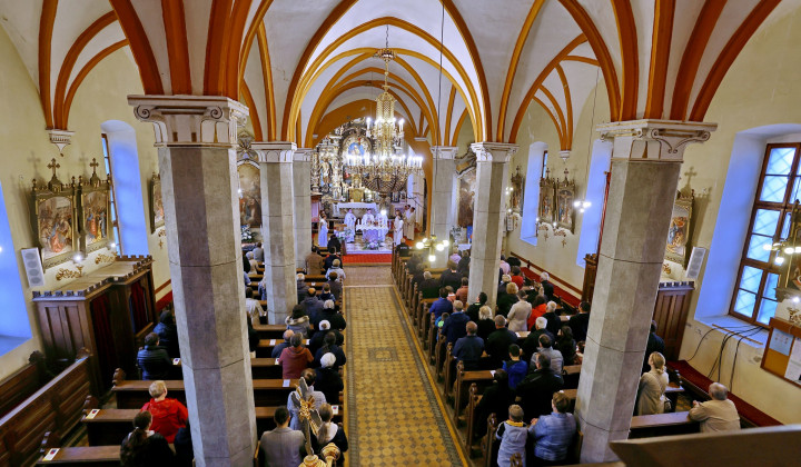 Notranjost cerkve Leskovca pri Krškem (foto: Radio Vatikan)