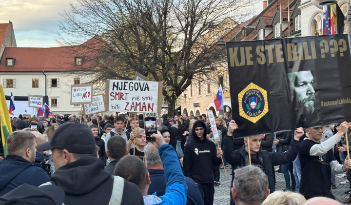Shod v Novem mestu. Shod v Novem mestu. (foto: Aleš Kocjan/STA)