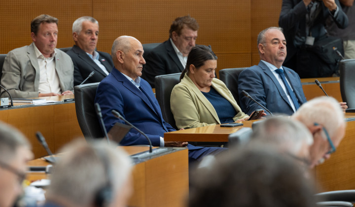 Predsednik SDS Janez Janša. (foto: Bor Slana/STA)