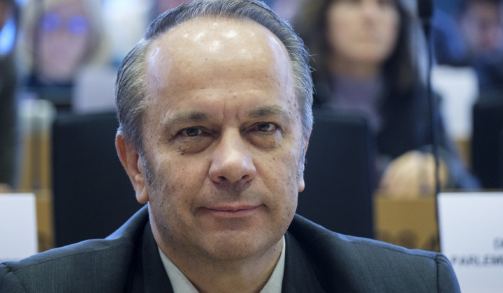 Evropski poslanec Branko Grims (ELS/SDS) (foto: Thierry Monasse/STA)