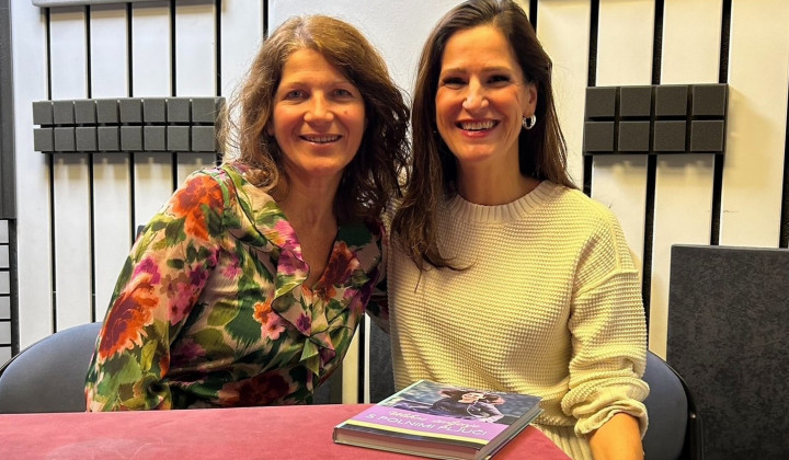 Nataša in Manca med snemanjem oddaje (foto: BI)