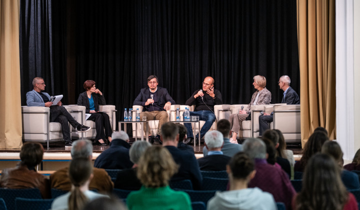 Javna radijska oddaja na temo zakona o asistiranem samomoru (foto: Rok Mihevc)