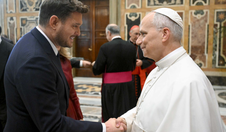 Papež in Buble (foto: Vatican Media)