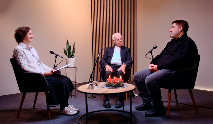 Meta Potočnik je v Radijski katehezi gostila Mira Šlibarja in Nika Šavlija (foto: Izidor Šček)