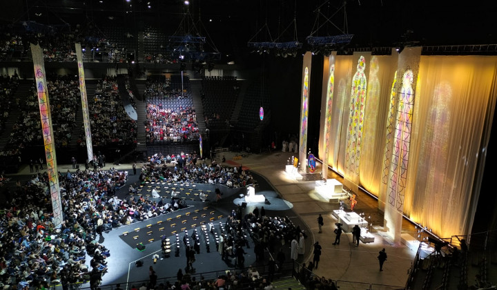 Taizejsko srečanje v Parizu (foto: Luka Štrukelj)