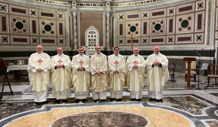 Škofje po jutranji maši (foto: fb nadškof Stanislav Zore)