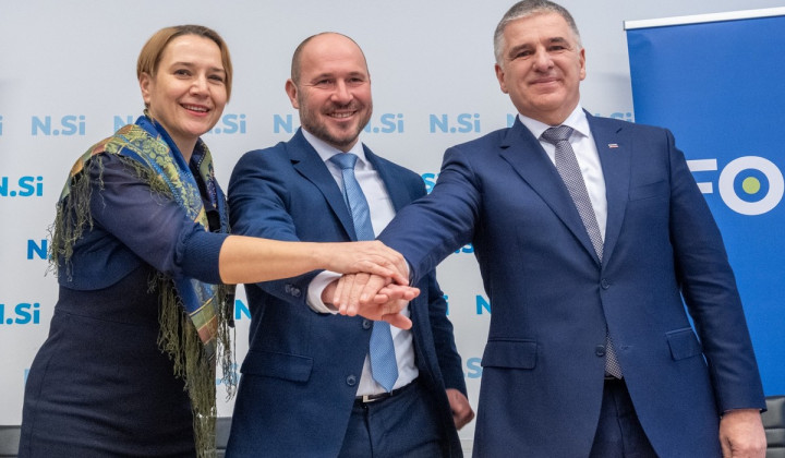 Tina Bregant, Jernej Vrtovec in Marko Lotrič (foto: Tamino Petelinšek/STA)