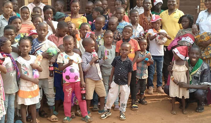 Misijon v okolici mesta Bangui (foto: s. Vesna Hiti)
