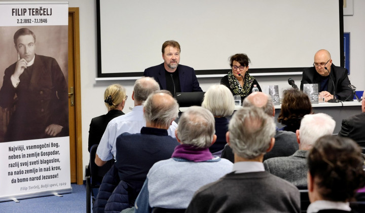 Okroglo mizo o Filipu Terčelju je povezoval Jože Možina (foto: Jože Potrpin)