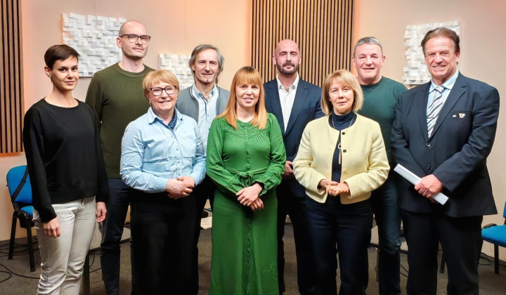 Udeleženci predvolilnega soočenja o odnosu do civilne družbe in verskih skupnosti (foto: Mirjam Judež)