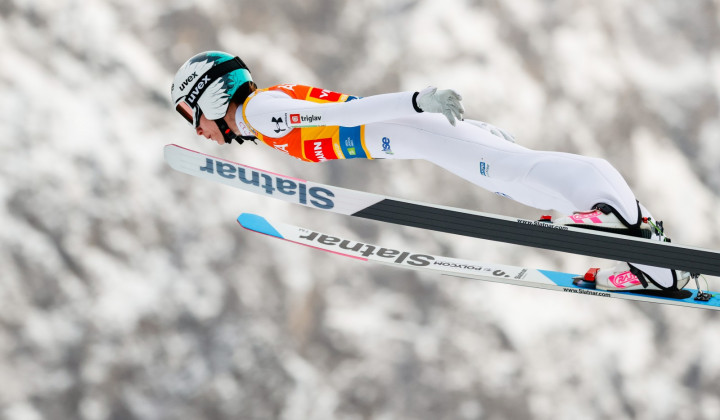 Nika Prevc v Planici (foto: Anže Malovrh/STA)
