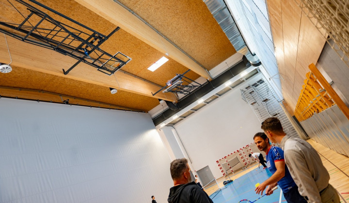 Obnovljena streha športne dvorane Zavoda Antona Martina Slomška (foto: Rok Mihevc)