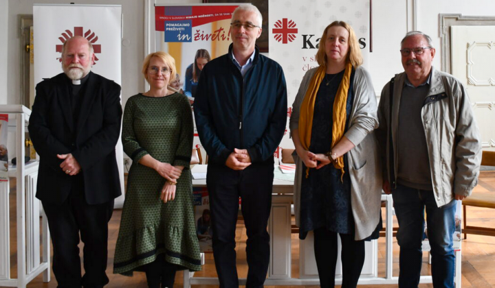 Sodelujoči na novinarski konferenci Slovenske karitas (foto: Slovenska karitas)