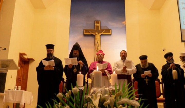 Predstavniki krščanskih cerkva na molitvenem srečanju v Dubaju (foto: Vatican media)
