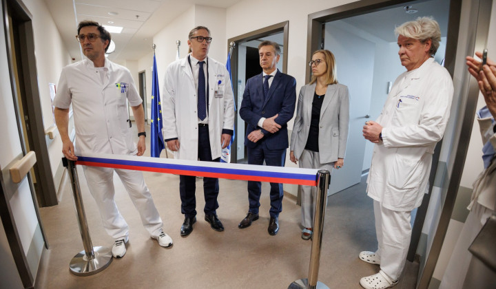 Odprtje prostorov pred volitvami (foto: STA / Nebojiša Tejić)