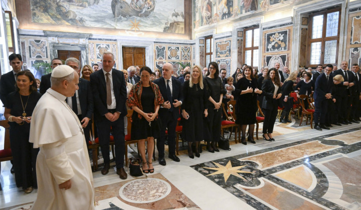 Zasebna avdienca pri papežu Leonu XIV. (foto: Vatican Media)
