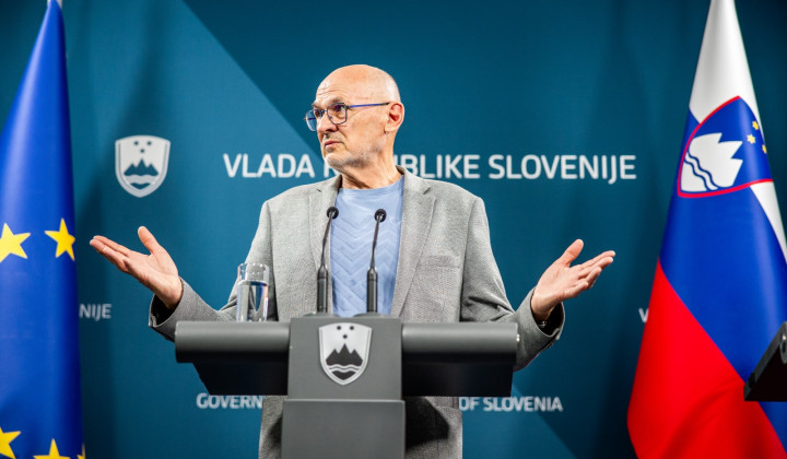 Predsednik Koordinacijskega odbora za državne proslave in prireditve Jelko Kacin. (foto: Siniša Kanižaj/STA)