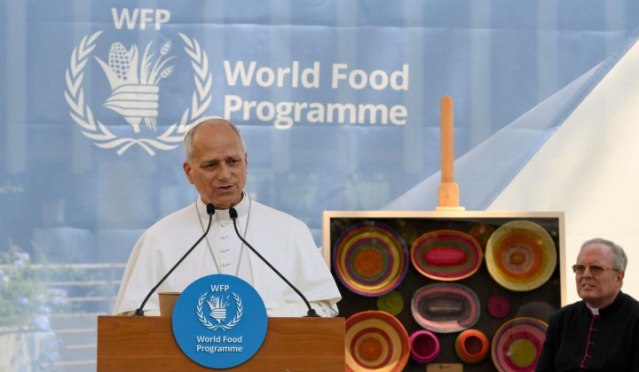 Papež na sedežu Svetovnega programa za hrano (foto: Vatican Media)