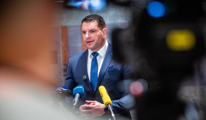 Izjava za medije predsednika DZ Zorana Stevanovića (foto: Siniša Kanižaj/STA)
