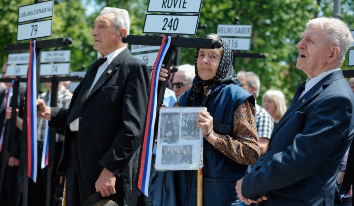 Spominski shod Nove slovenske zaveze  (foto: STA/Nebojiša Tejić)