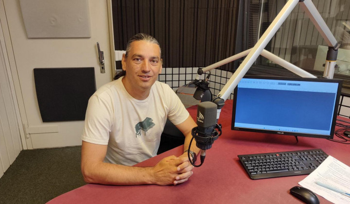 Avtor otroških besedil narodnozabavne glasbe za otroke Matej Kocijančič (foto: Maja Morela Čuk)
