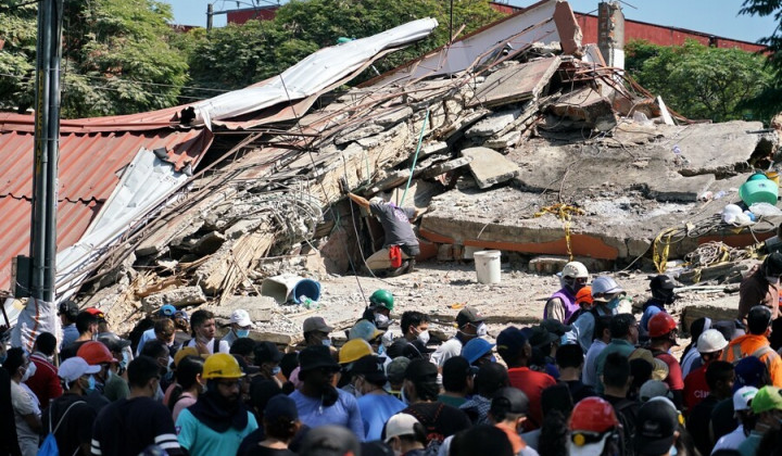 Posledice potresa v Kolumbiji, ki jo je prizadel potres z magnitudo 7,4 (foto: Xinhua/STA)