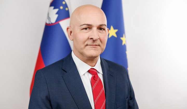 Dr. Borut Rončević, Minister za izobraževanje, znanost in mladino, napovedal celovito reformo slovenskega sistema vzgoje in izobraževanja  (foto: Gov.si)
