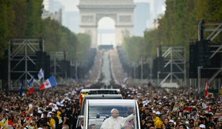 Sveta maša papeža Leona XVI. Parizu (foto: Matteo PernaselciVatican Media)