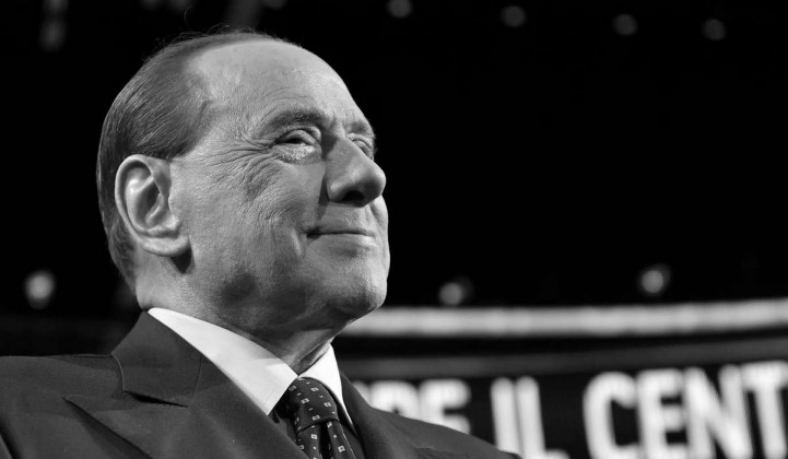 Nekdanji italijanski premier Silvio Berlusconi. (foto: STA)
