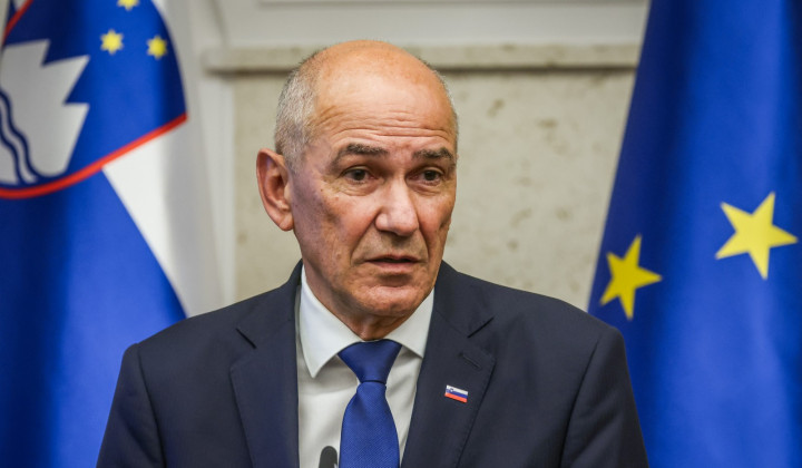Premier Janez Janša (foto: Daniel Novakovič/STA)