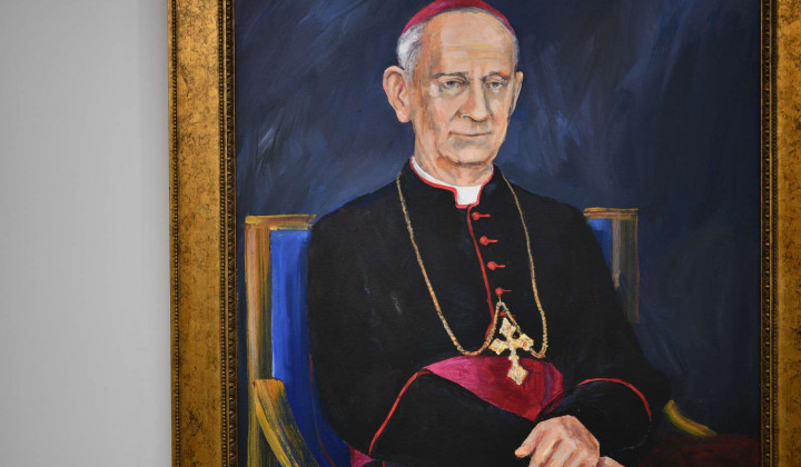 Portret nadškofa Alojzija Šuštarja (foto: Tamino Petelinšek/STA)