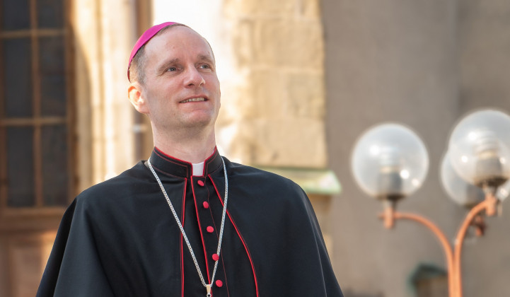 Škof Janez Kozinc (foto: Zvonka in Andraž Poje)