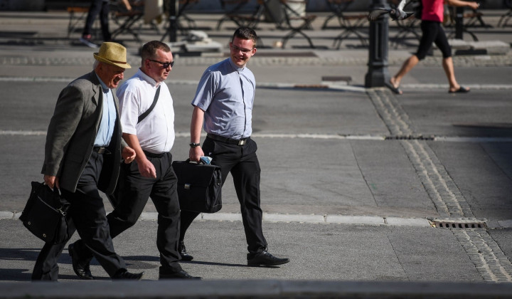 Duhovniki na ljubljanskih ulicah (foto: Rok Mihevc)