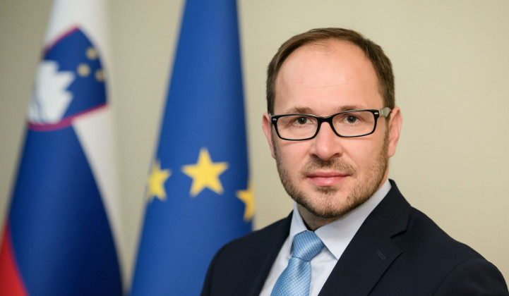 Minister za infrastrukturo Jernej Vrtovec je bil eden od sogovornikov četrtih Pogovorov za boljšo Slovenijo (foto: Nebojsa Tejic/STA)