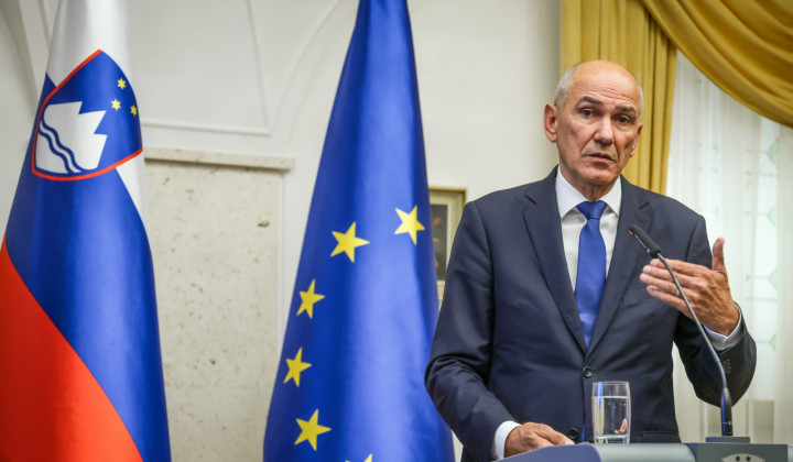 Predsednik vlade Janez Janša (foto: Daniel Novakovič/STA)