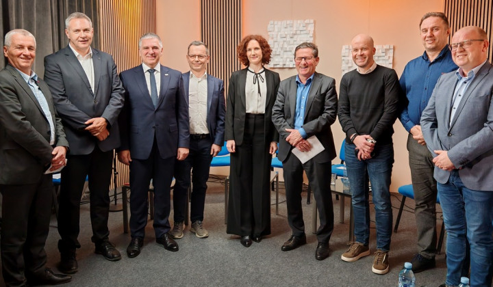 Soočenje na Radiu Ognjišče (foto: ARO)